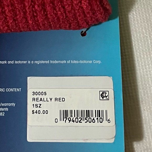 Isotoner Vibrant Red Knit Gloves for women’s One size - Picture 5 of 7